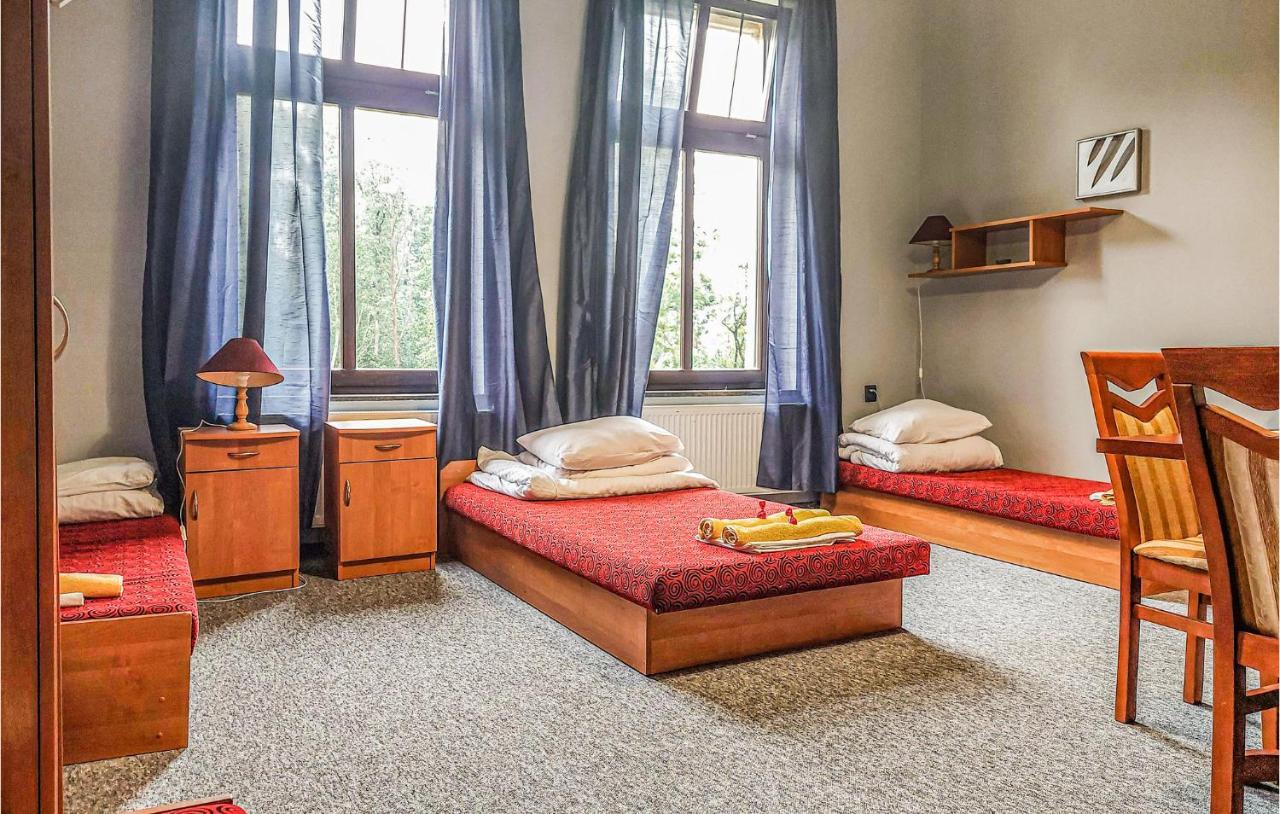 Cozy Home In Raciaski Mlyn With Kitchen Raciaz Екстериор снимка